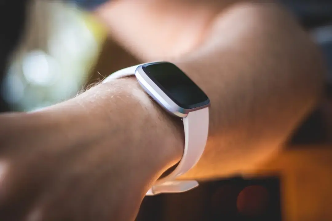 Google Rolls Out First Firmware Update for Fitbit Air
