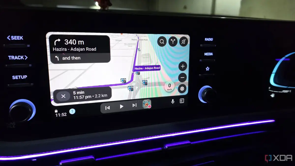 The Battle for Dashboard Dominance: Google Maps Versus Waze