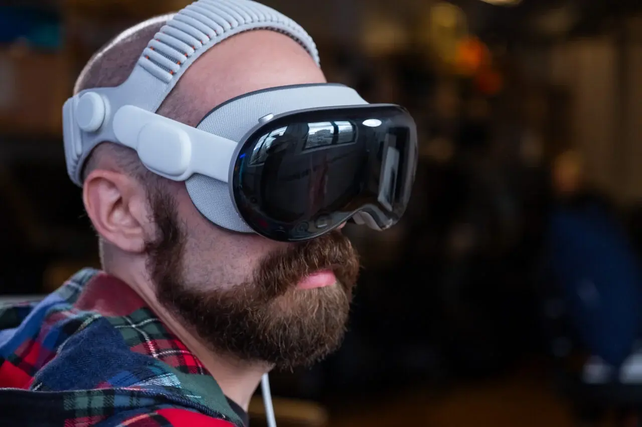Apple’s Next Vision Pro Headset Faces Uncertain Future