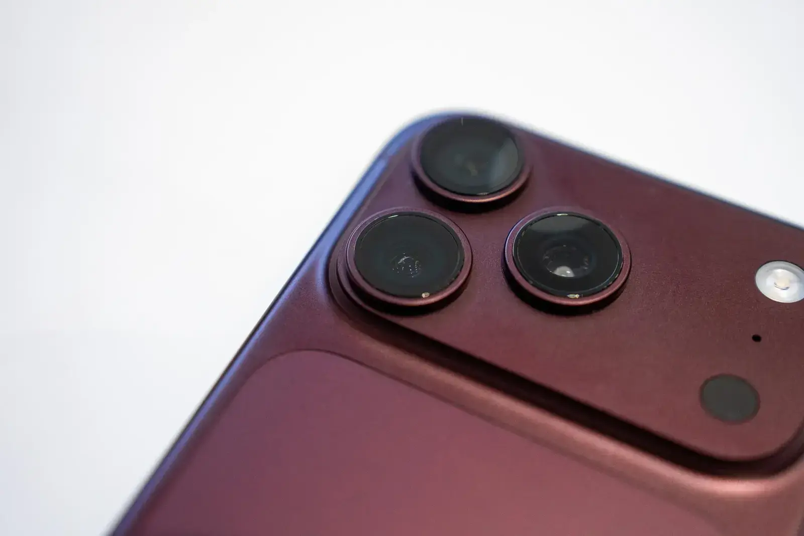 Apple introduces verifiable camera metadata for iPhones