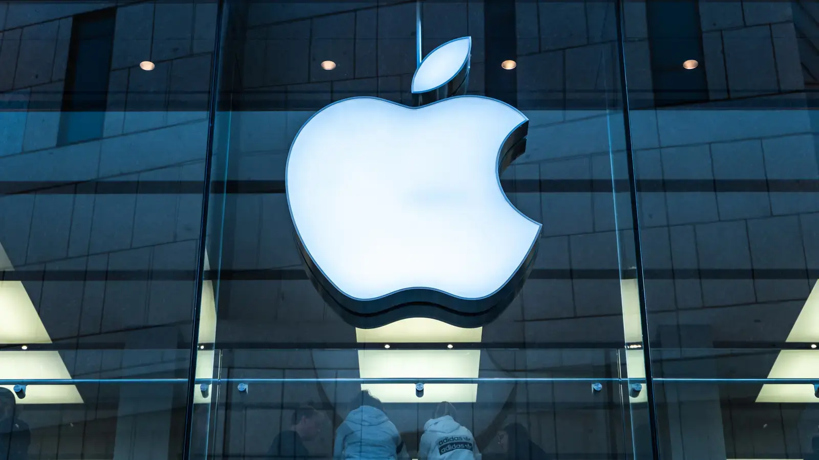 Apple's Foldable iPhone May Be Named Duo With $2,000 Price Tag