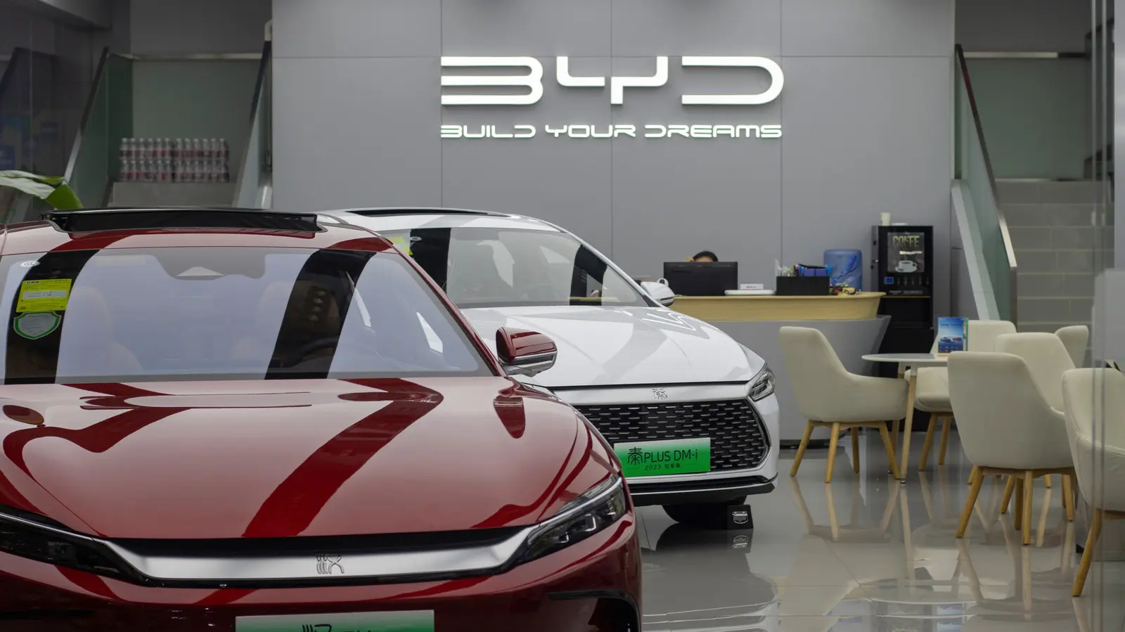 BYD Solid-State Battery Technology Nears Commercial Launch