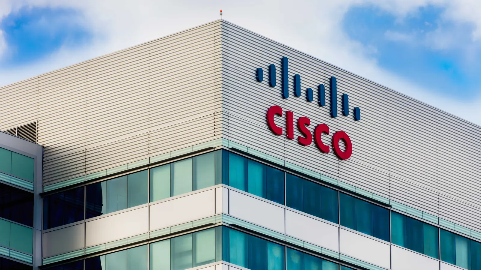 Cisco releases security patch addressing multiple critical vulnerabilities in IOS XR OS