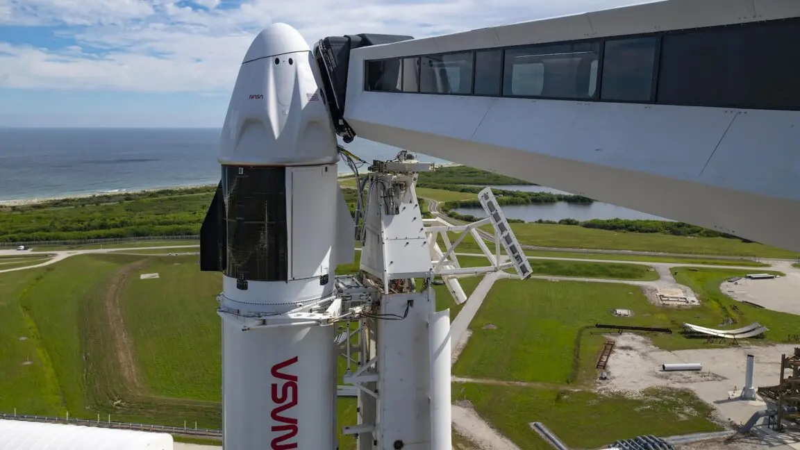 NASA Faces Challenges With SpaceX Dragon Capsule Availability