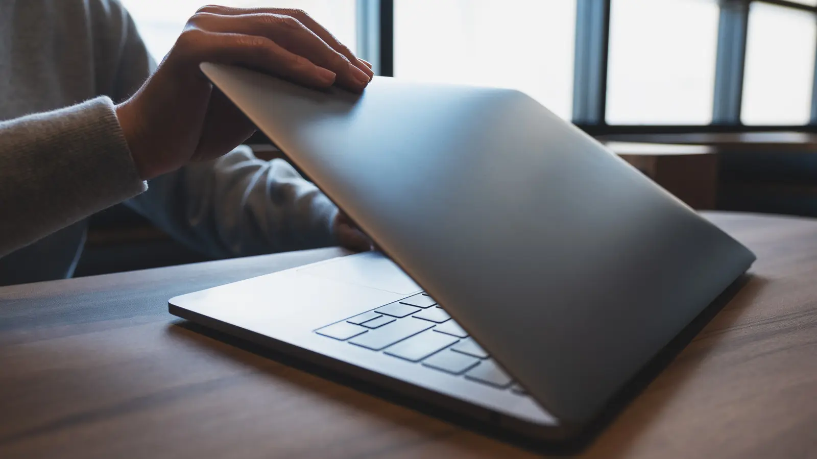 Optimizing Your MacBook Power Habits for Daily Use