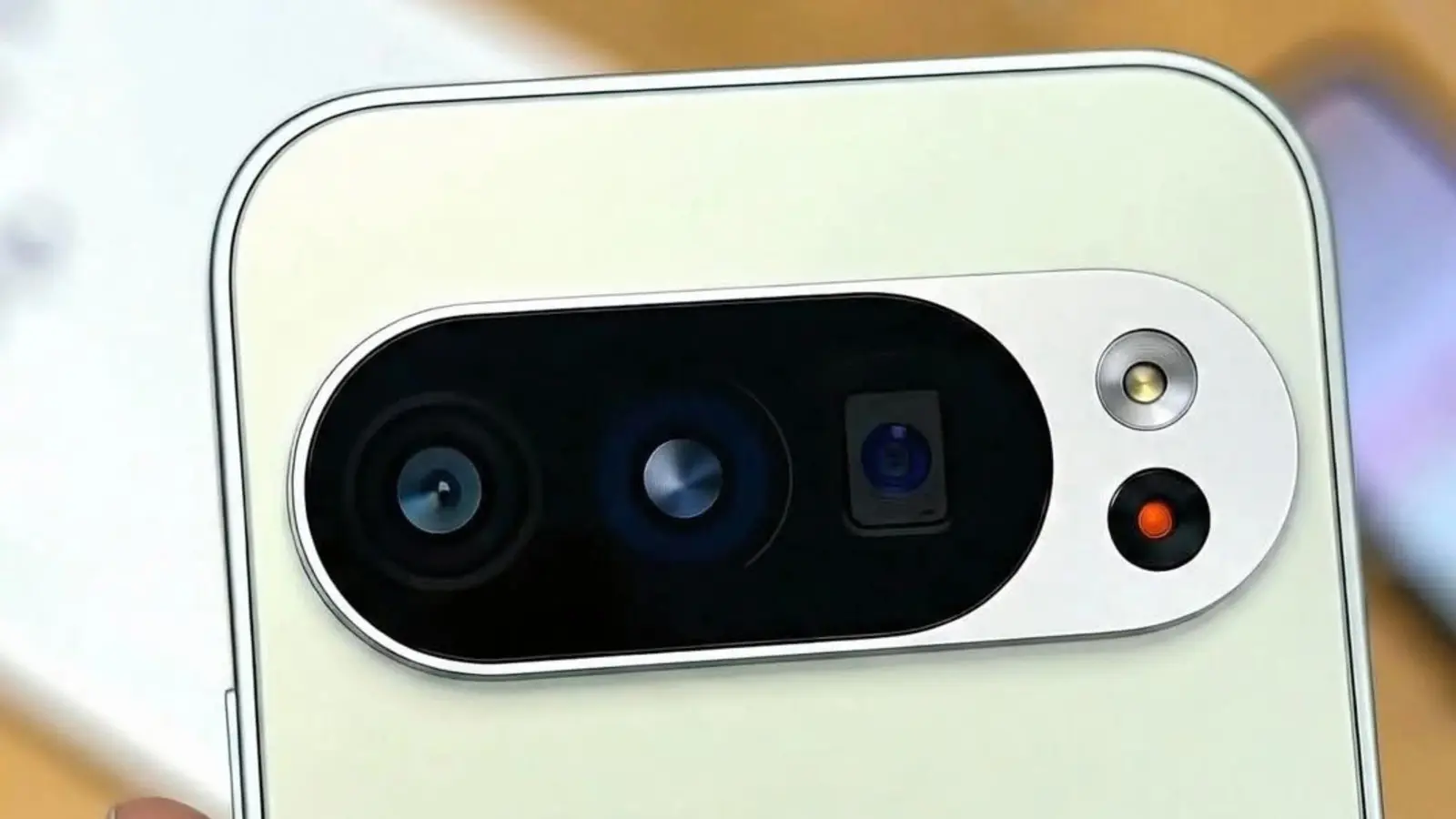 Turn Your Pixel Phone Into a Mini Computer with Desktop Mode