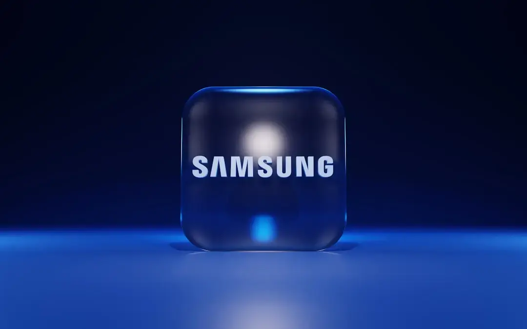 Samsung Strengthens Foldable Position Ahead of Apple's Entry