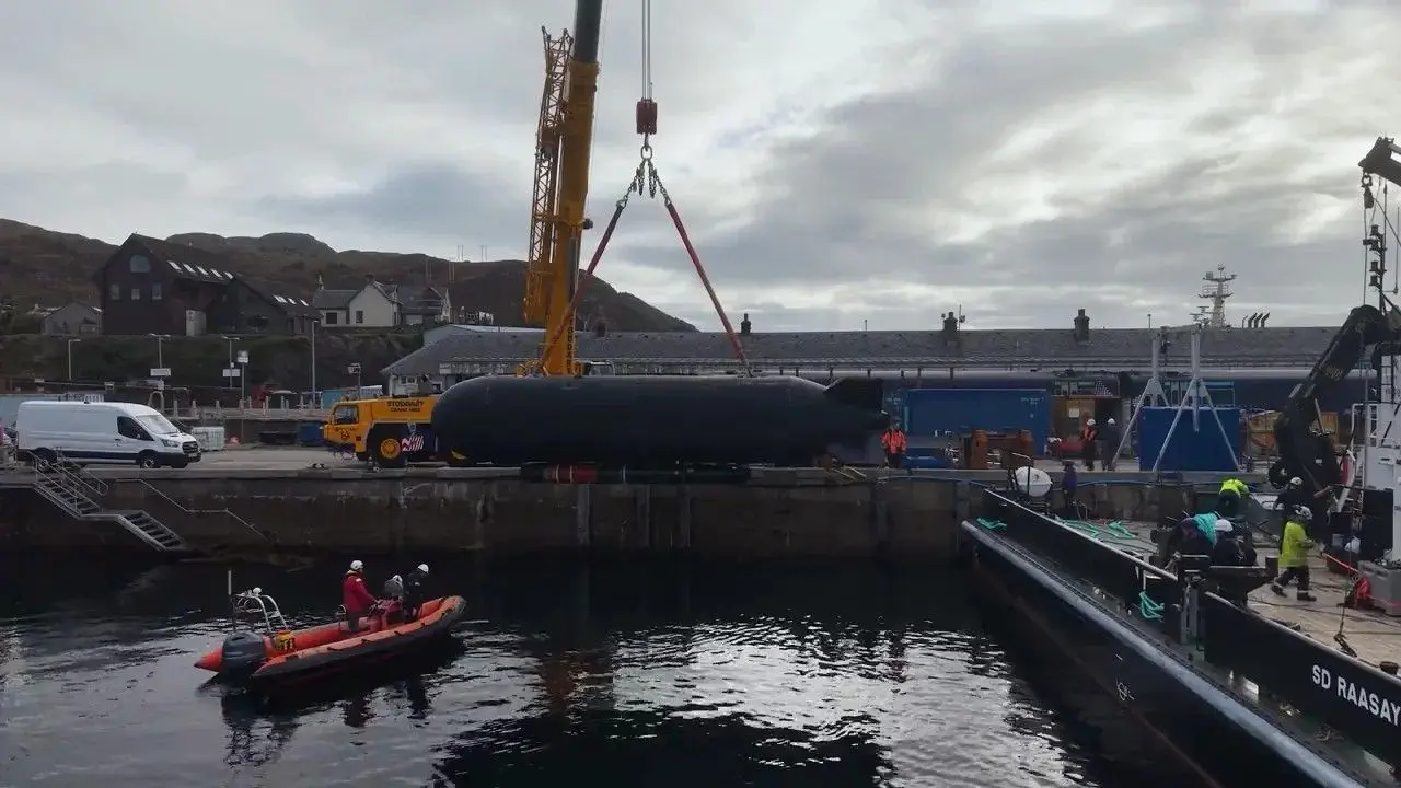 U.S. and UK Navies Fire Heavyweight Torpedo from Drone Submarine