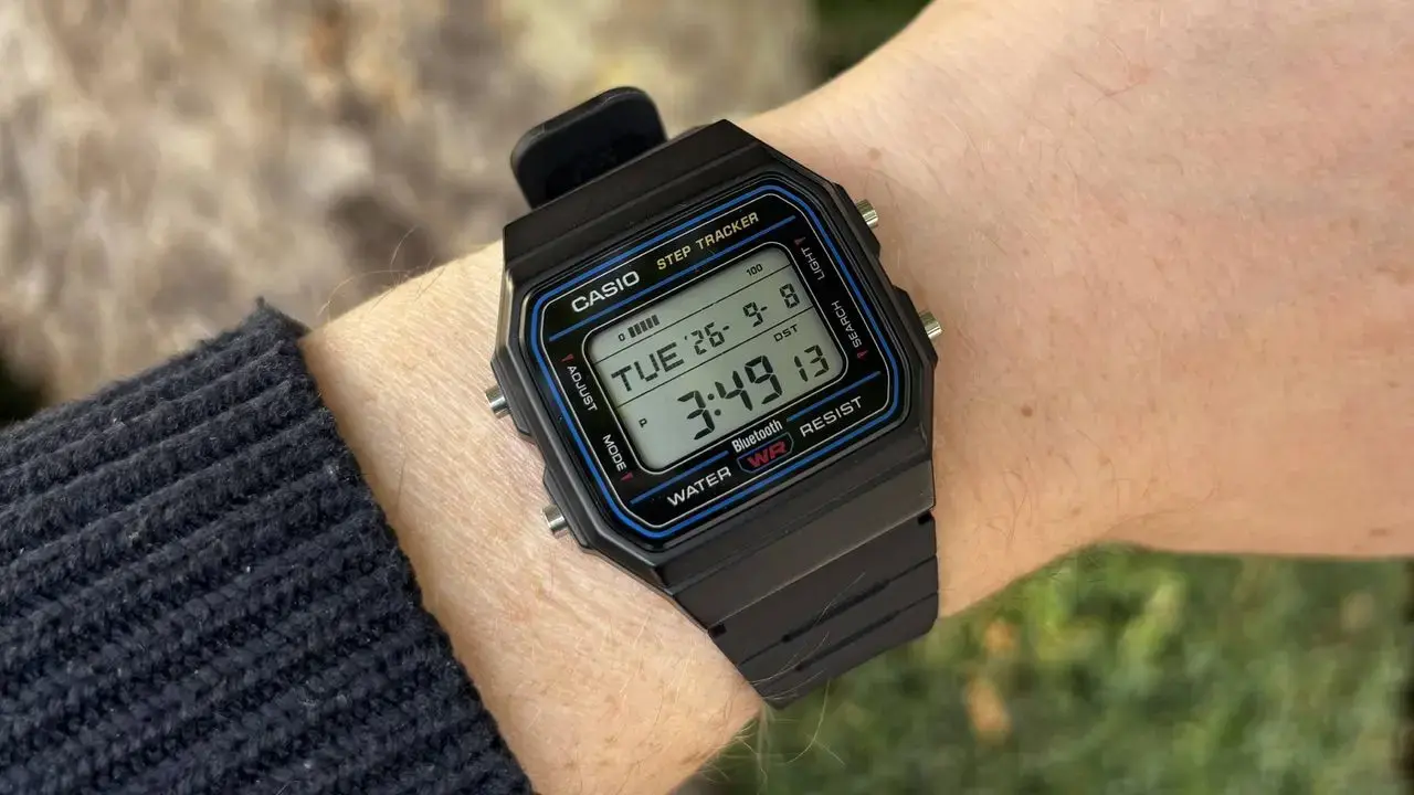 Why a Basic Casio Beats High-Tech Smartwatches for Daily Use
