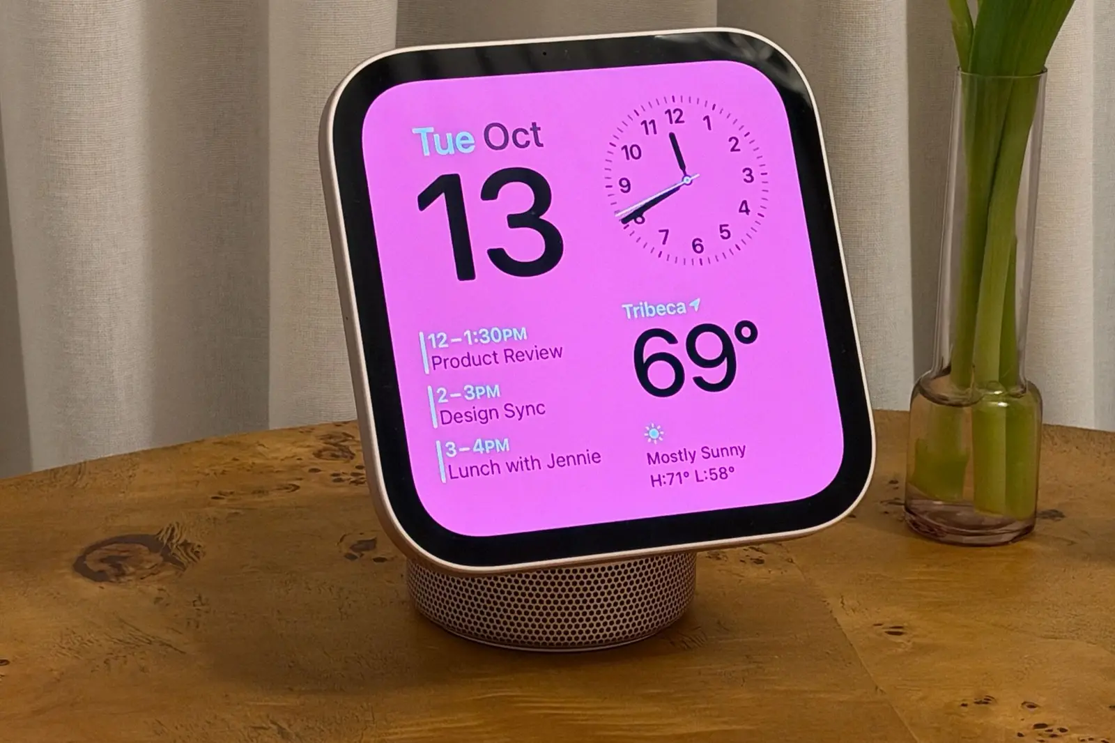 Apple’s HomeView Smart Hub Launches at $299 with Limited Functionality