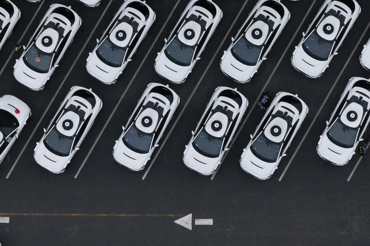California Tightens Robotaxi Rules After First Responder Incidents