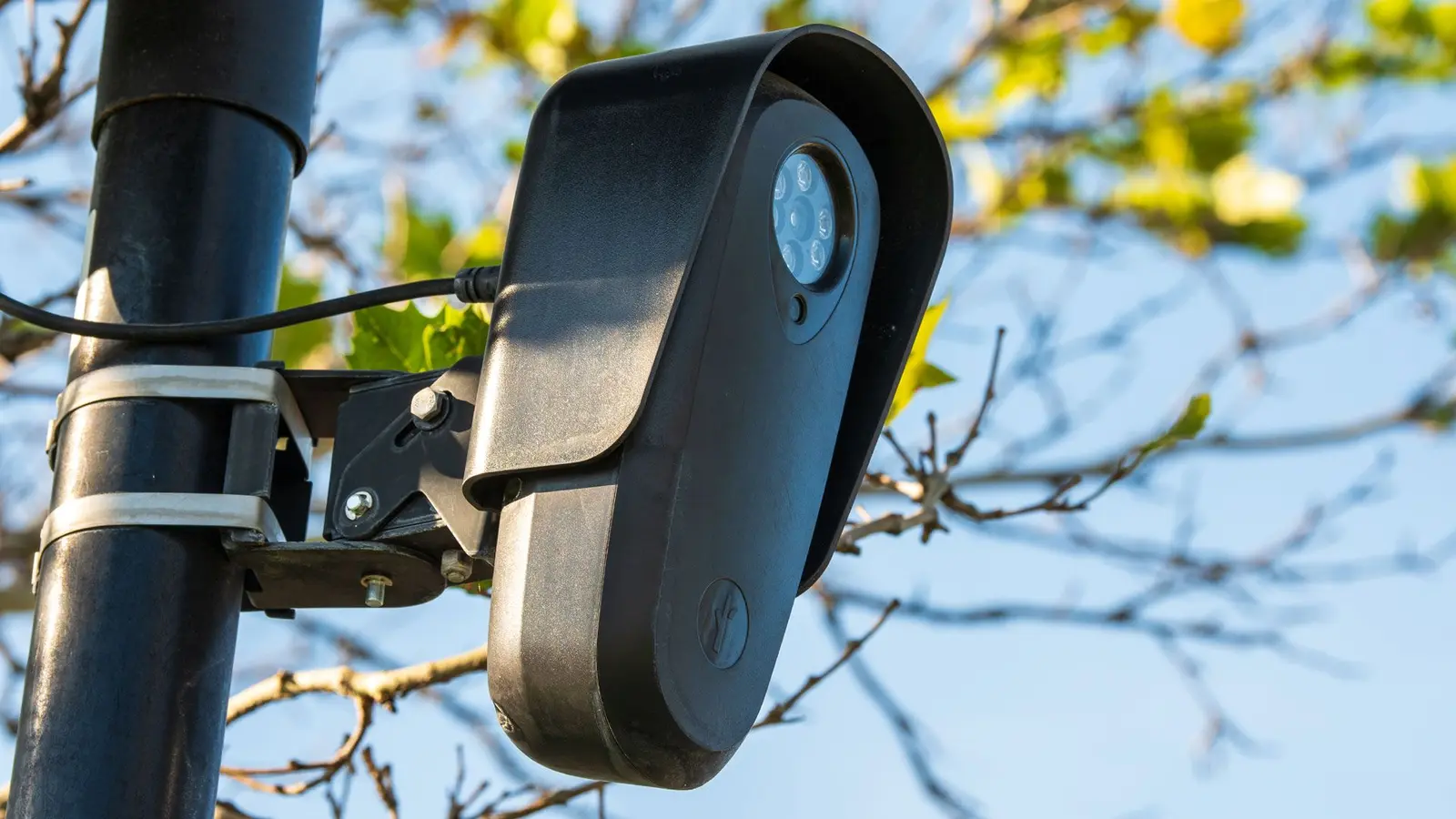 Canadian YouTuber builds police-tracking camera, prompting privacy concerns from law enforcement