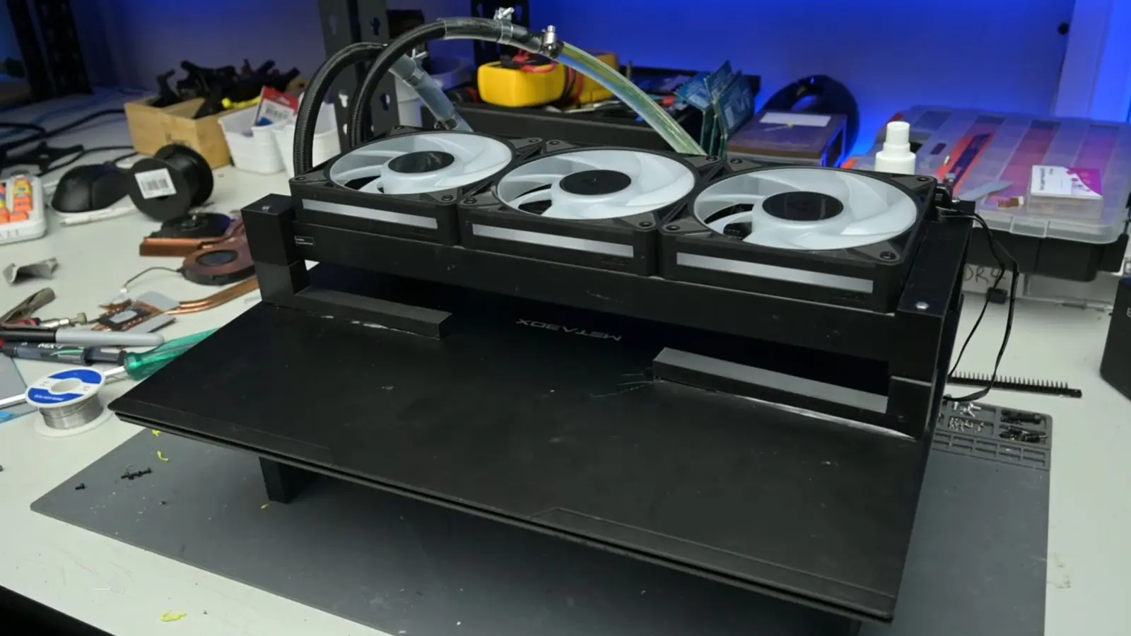 Extreme Laptop Modification Drops Temperatures Below 40 Degrees