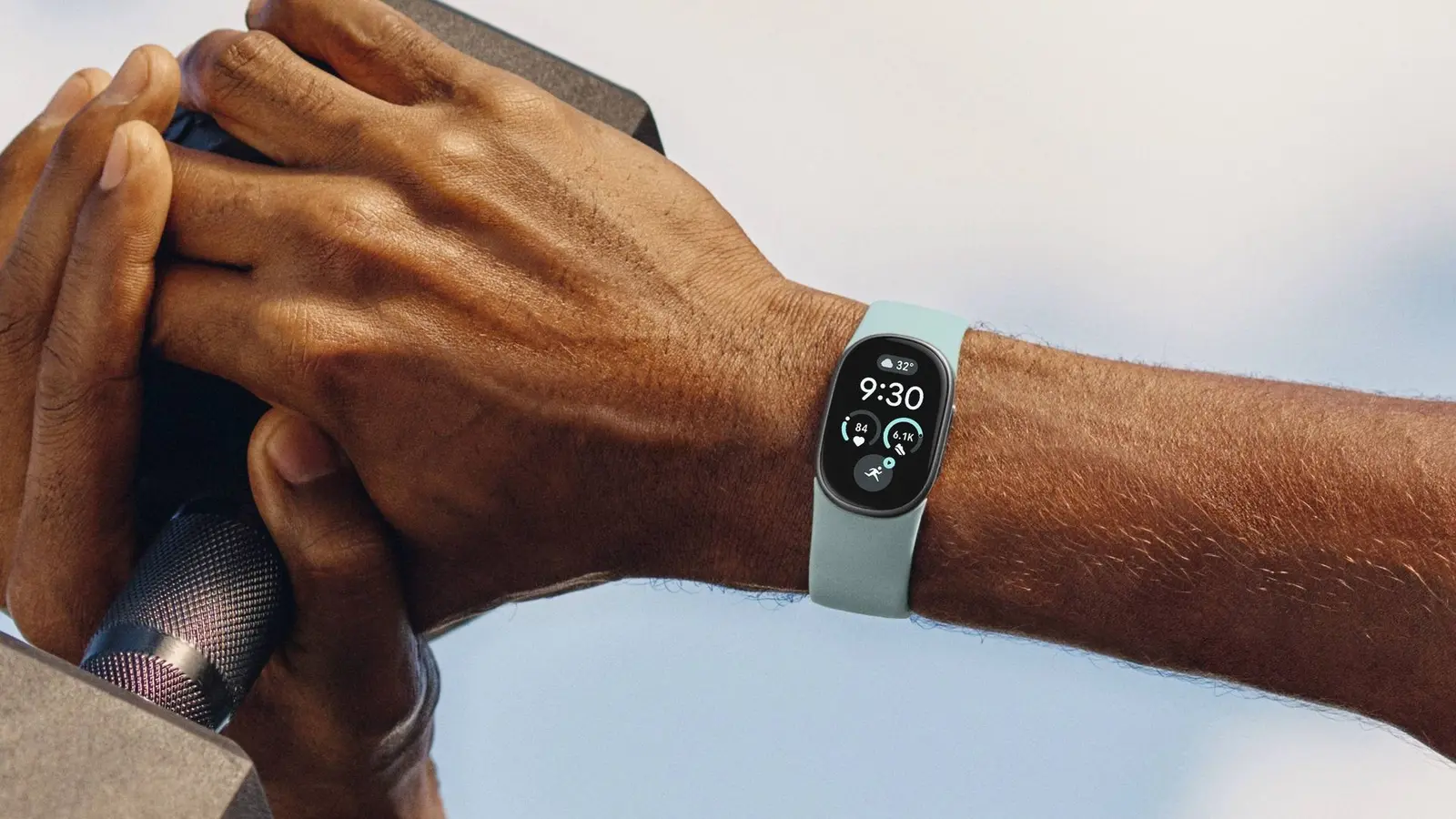 Google Unveils Fitbit Edge with Hybrid OLED Display and Long‑Lasting Battery