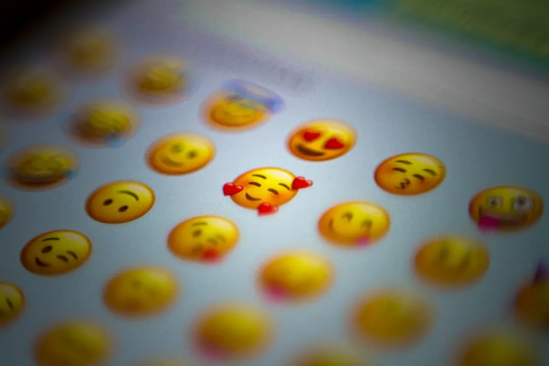 Google Brings Modern 3D Emoji Designs to Older Pixel Smartphones