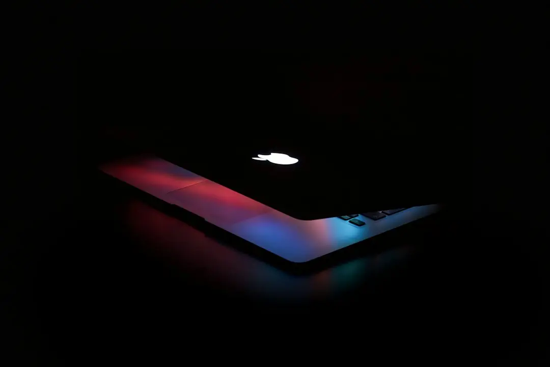 MacBook Neo Drives Apple Growth Amid Global PC Slump