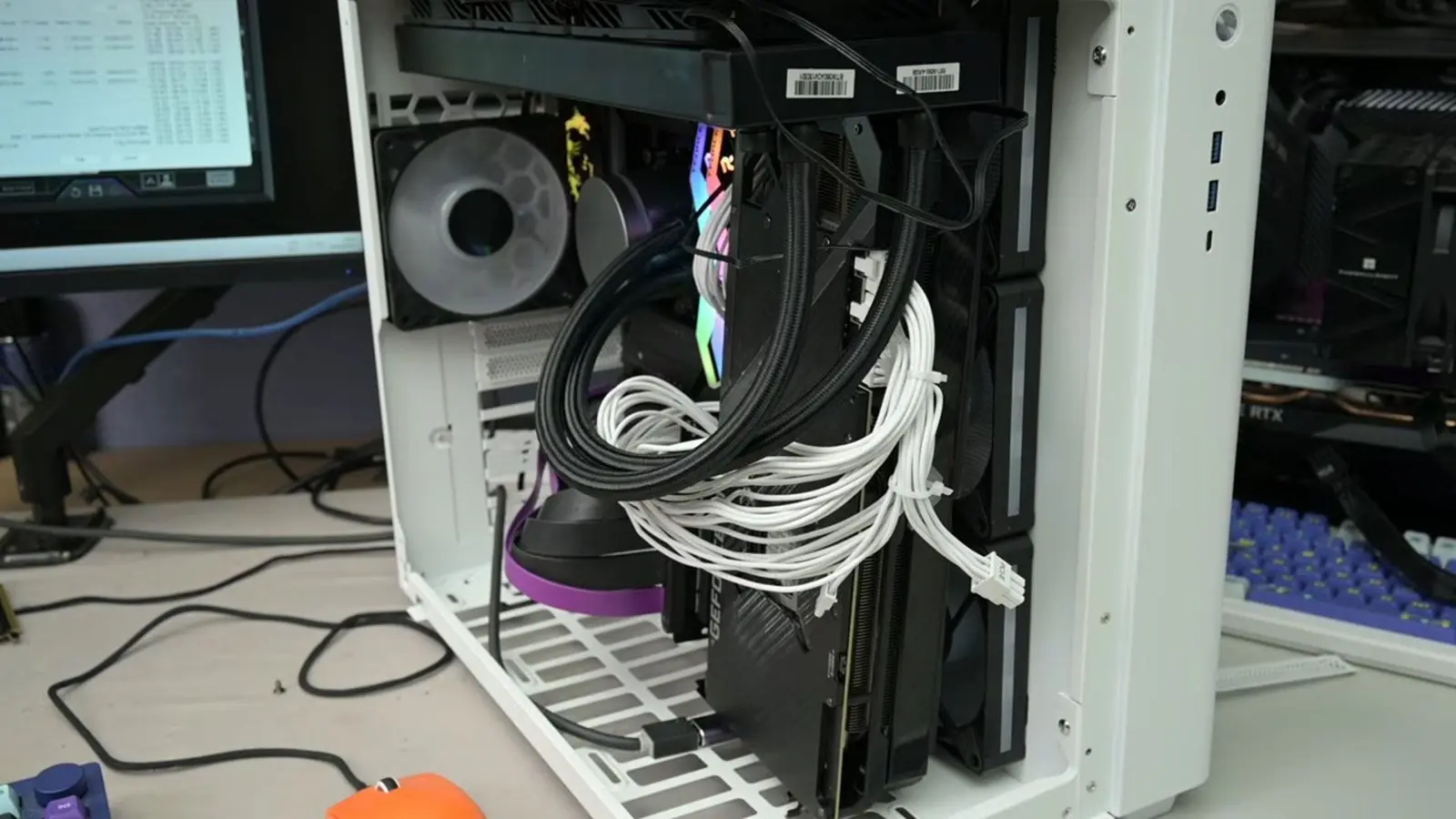 Modder Finds Unexpected GPU Placement Lowers Hotspot Temperature by 19 Degrees