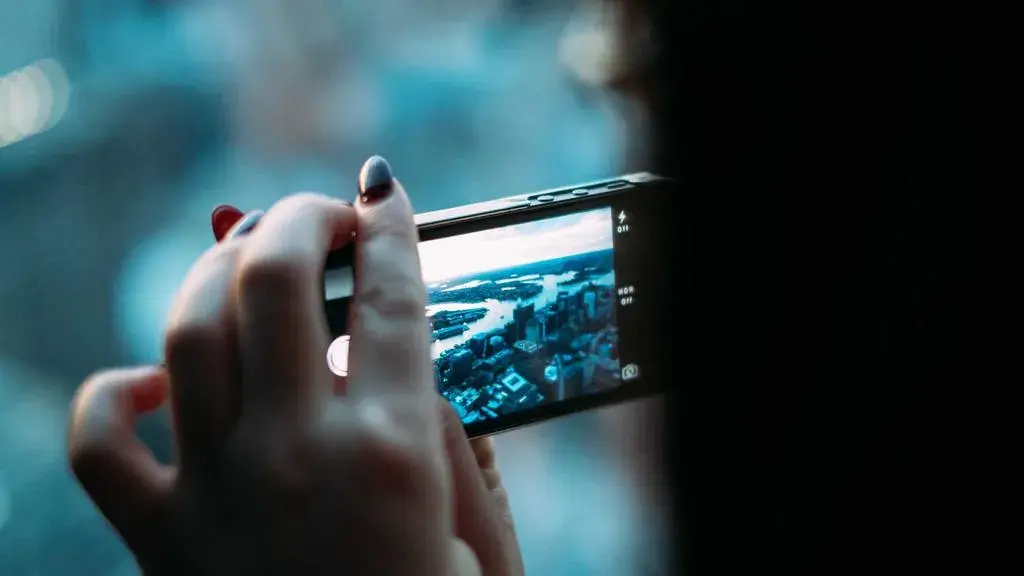 Moodi Remote Promises Hands‑Free Page Turns for E‑Readers and Tablets