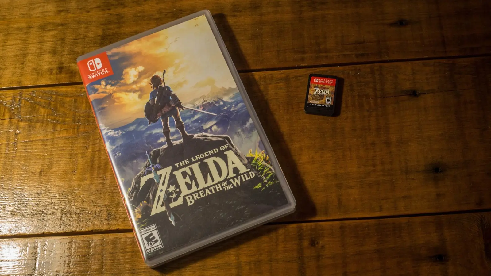 Nintendo Defends Physical Games Amid Sony’s Digital Shift