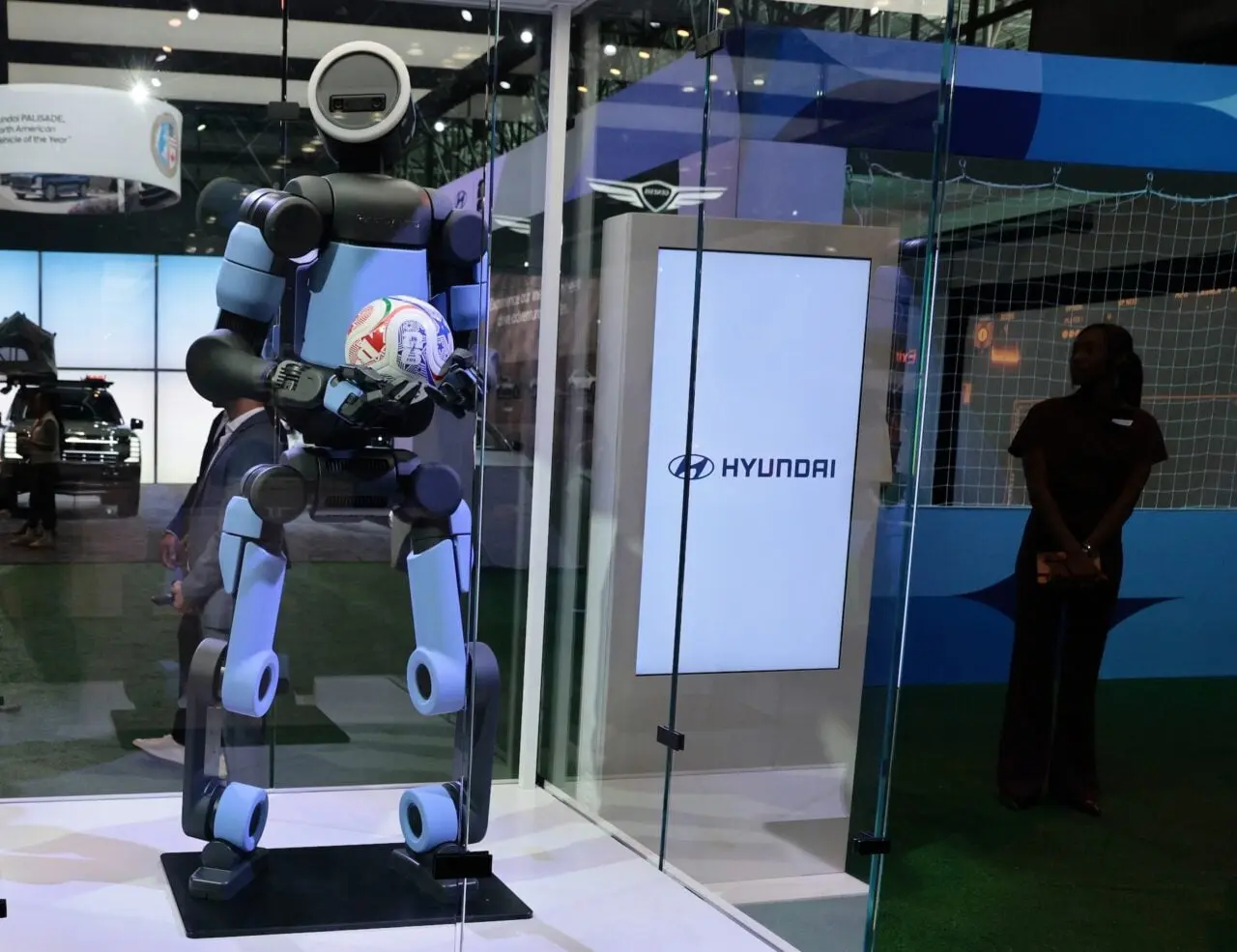 Boston Dynamics Names Former Amazon AI Executive as CEO