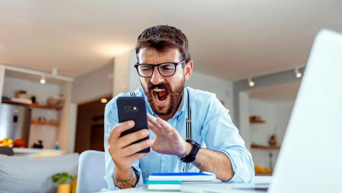 Smartphone Banking Fraud Surges as Scammers Shift Focus