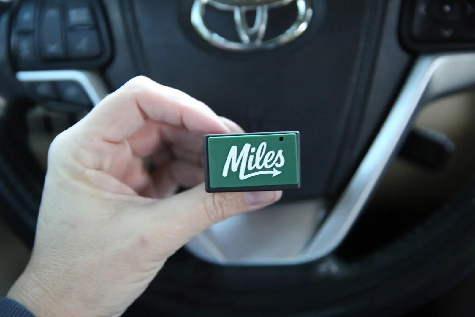 Teen‑Safe Tracking Device Claims No Data Sales
