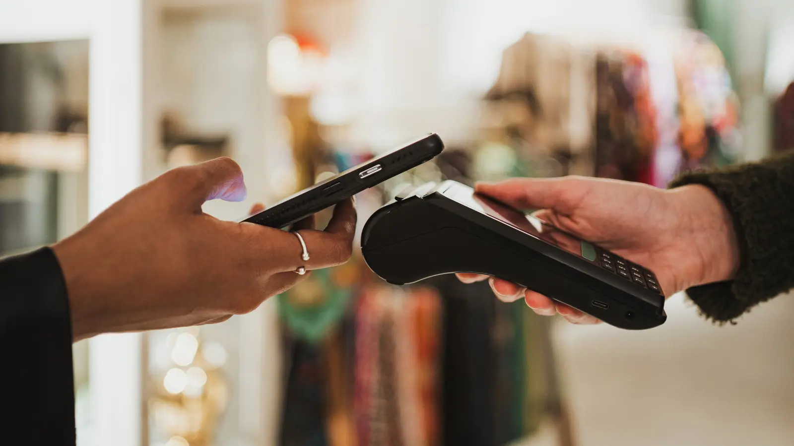 UK Regulator Moves to Break Apple's NFC Payment Monopoly