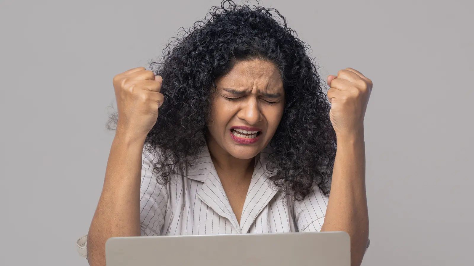 How Removing Unused USB Devices Can Boost Weak Wi‑Fi Signals