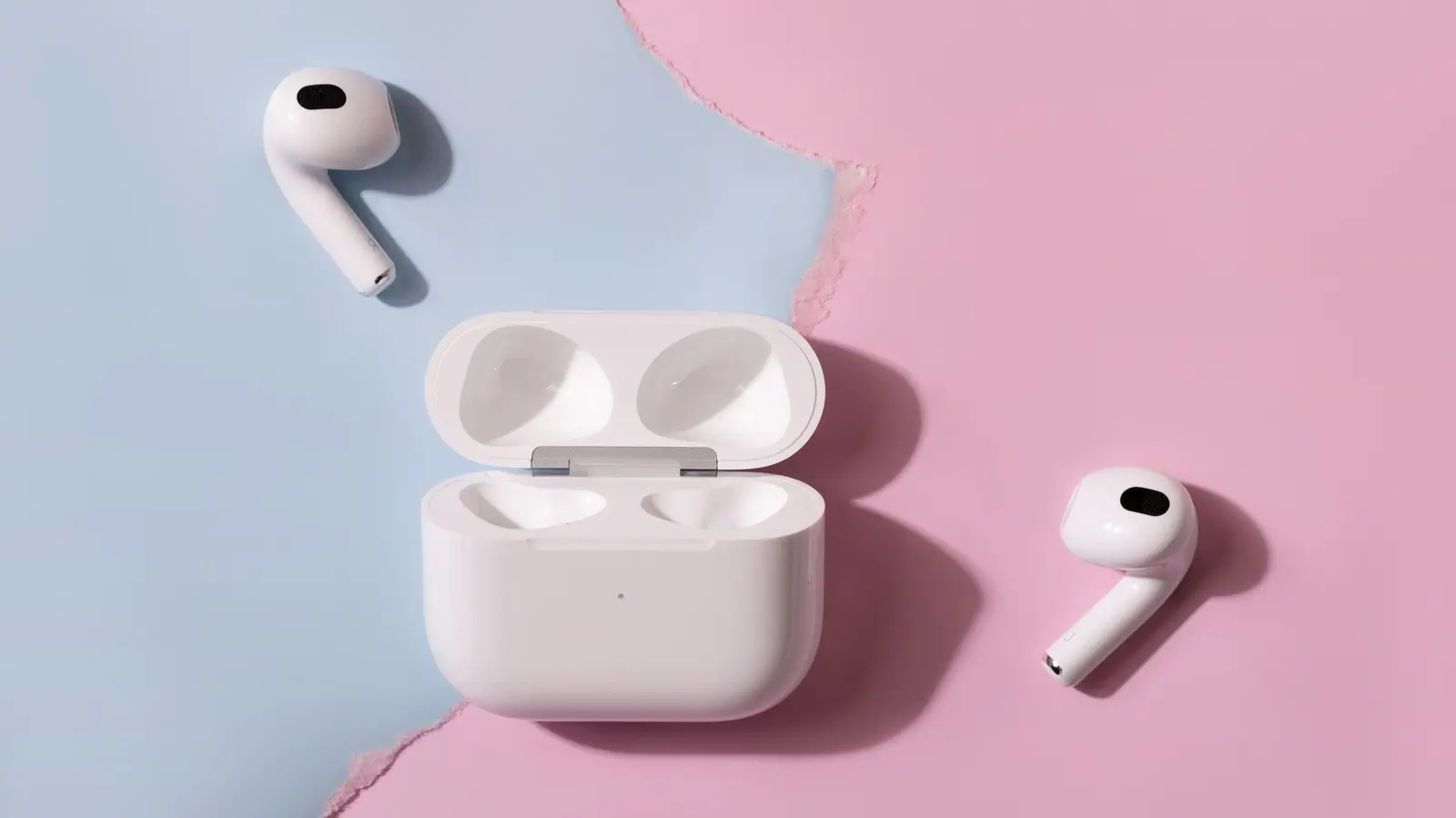 Apple AirPods on a Samsung Galaxy phone lose most of their smart features