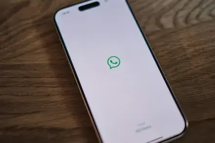 WhatsApp Finally Brings Message Scheduling to iPhone Beta Testers